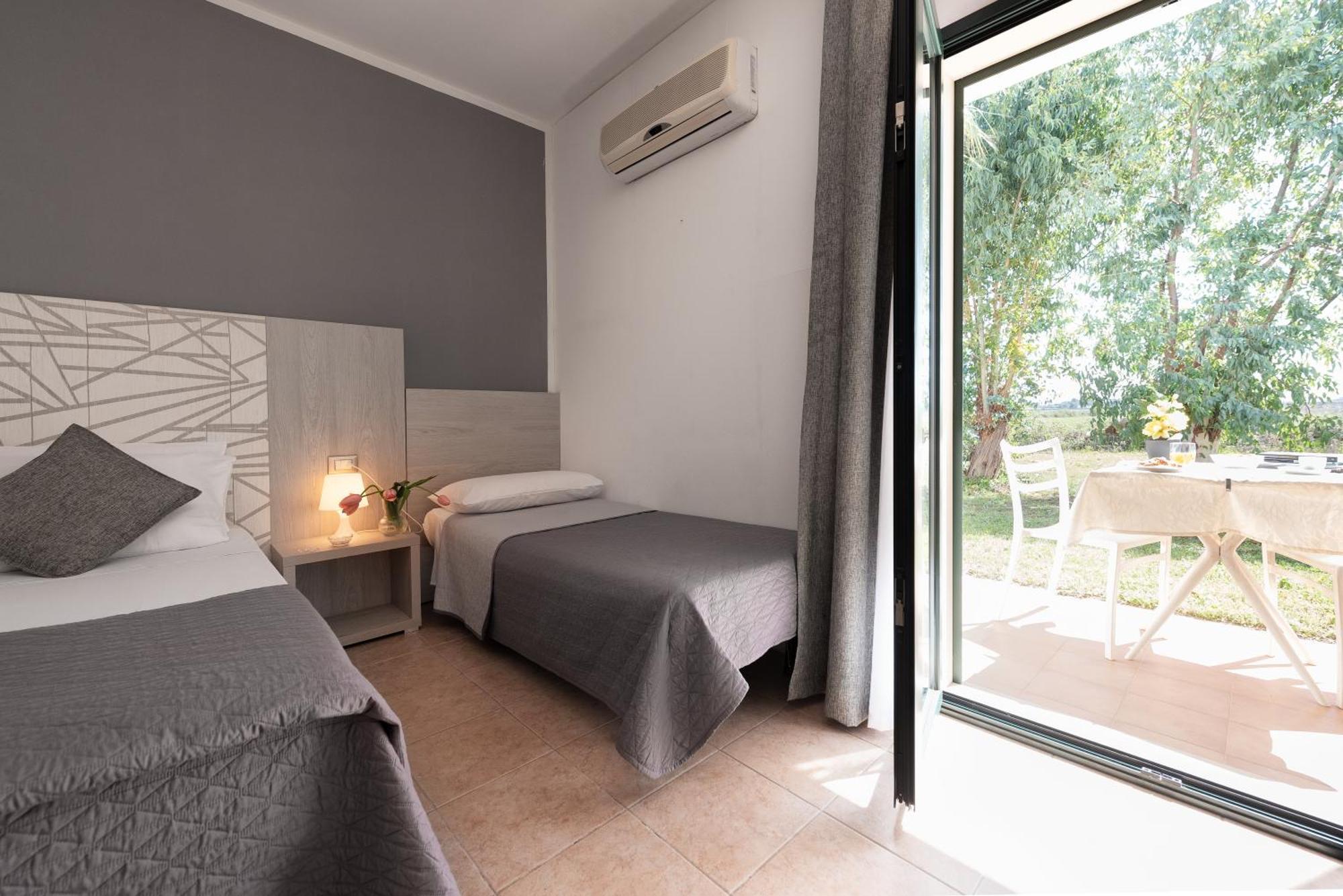 Hotel Le Muse Карпиняно Салентино Екстериор снимка